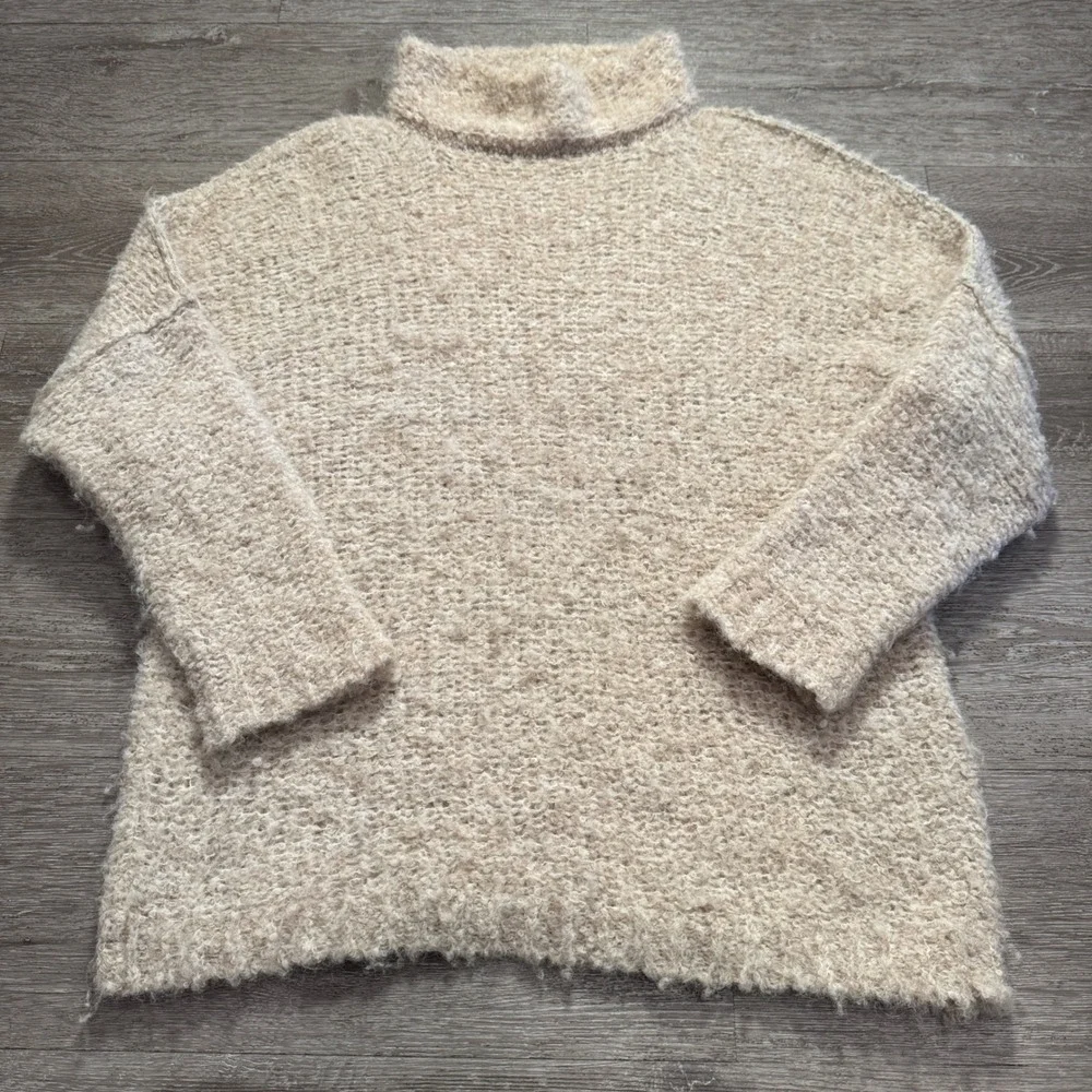 Free People Sweater Womens Small Tan Alpaca Boucle Shes All That Oversized Boho